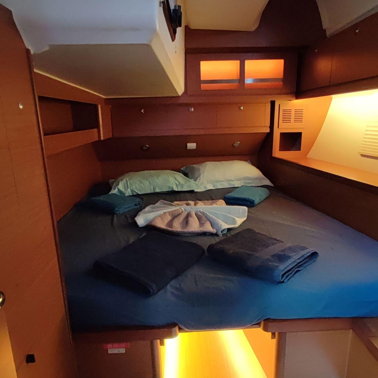 Dufour 520 GL, picture 15