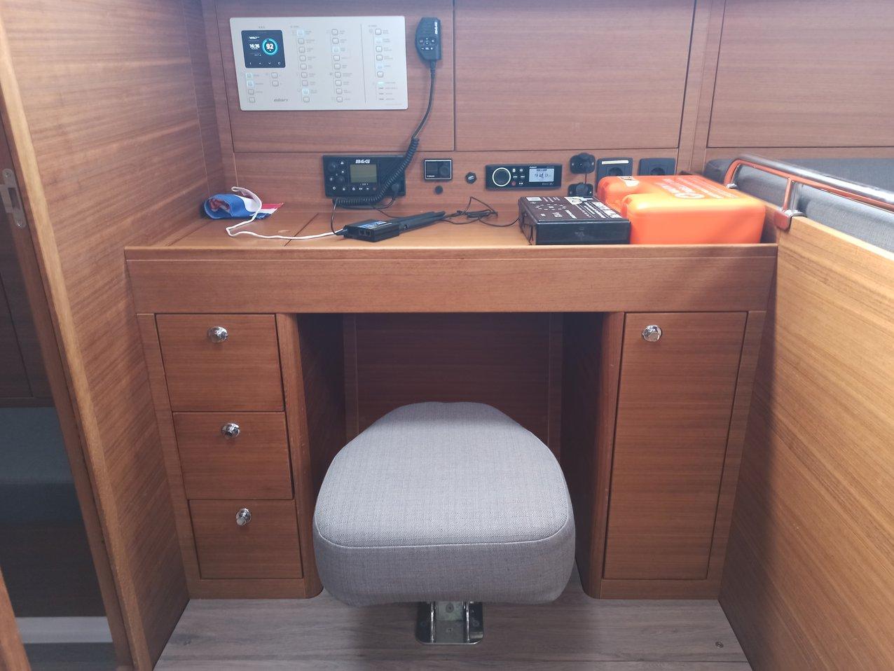 Elan Impression 45.1, picture 7