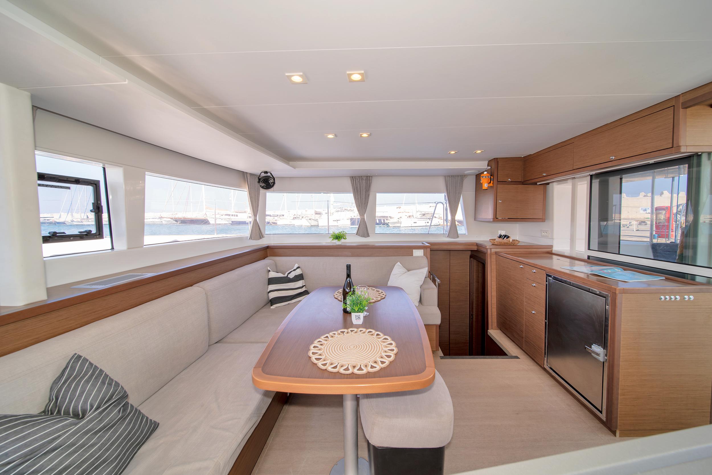 Lagoon 450 F - 4 + 2 cab., picture 11