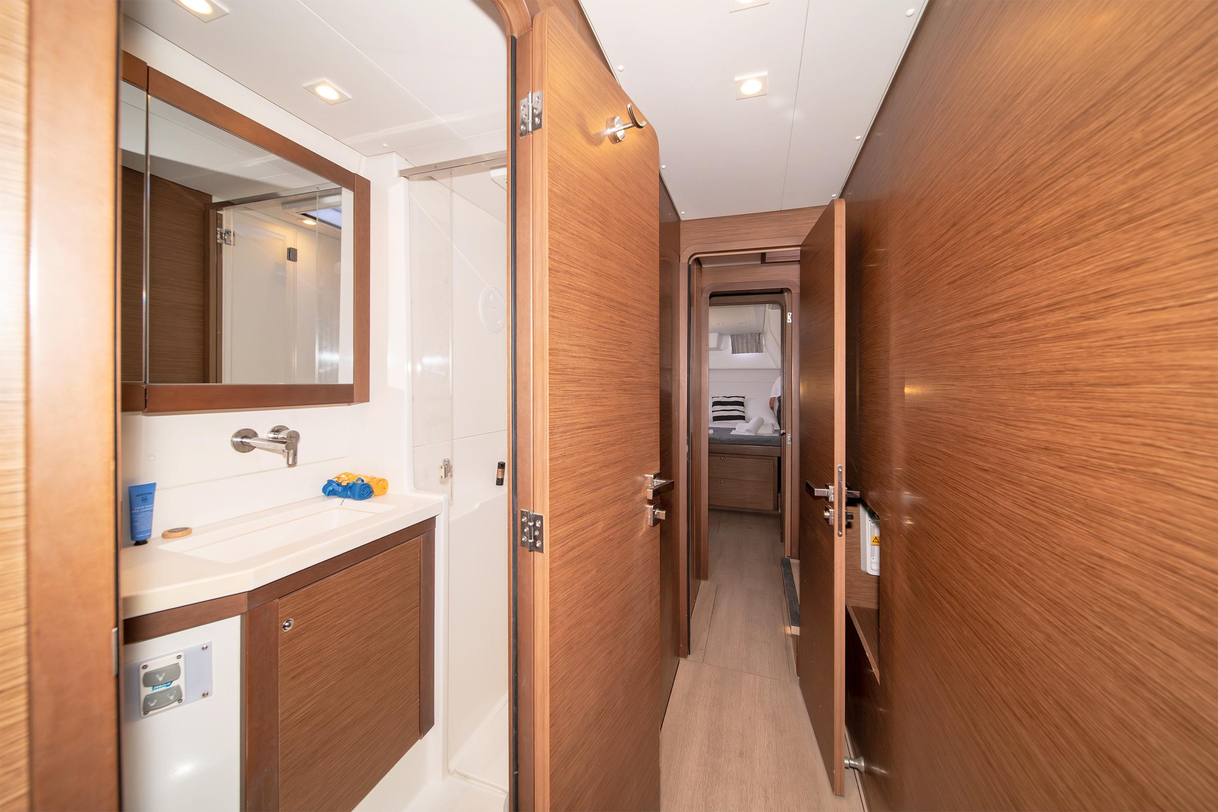 Lagoon 450 F - 4 + 2 cab., picture 18