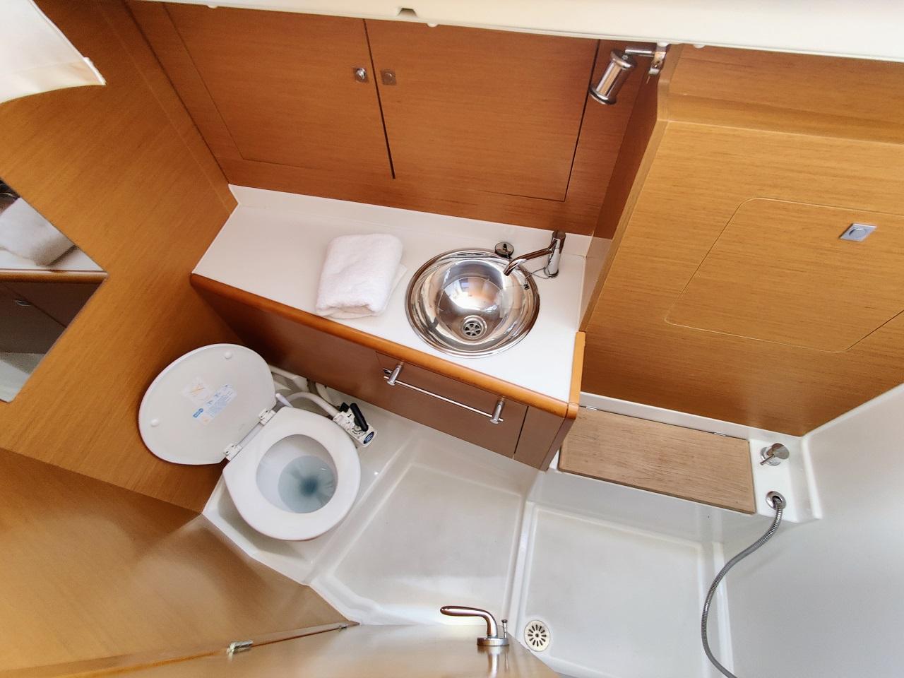 Sun Odyssey 449 - 3 cab., picture 15