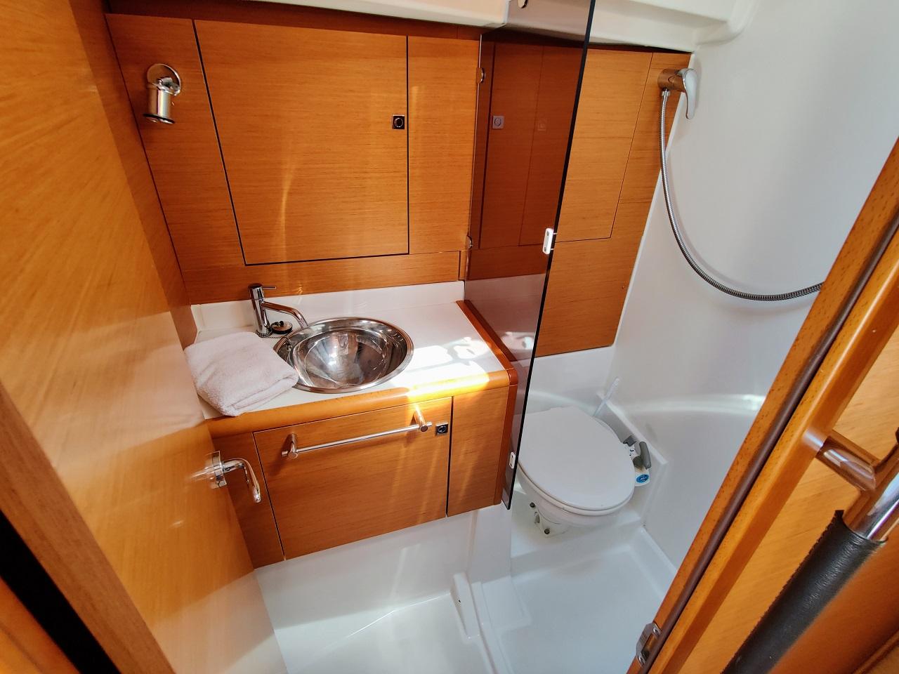 Sun Odyssey 449 - 3 cab., picture 16