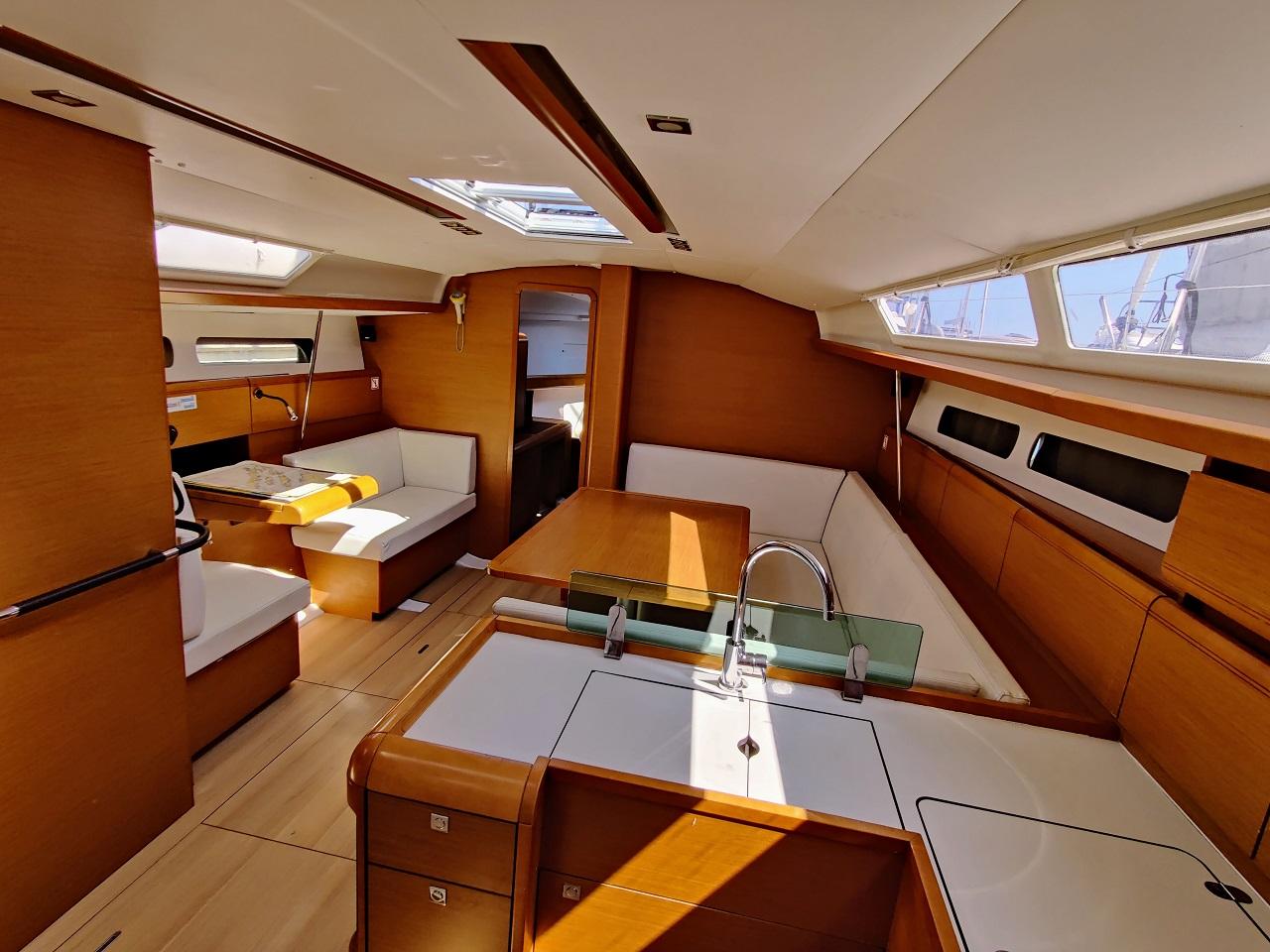 Sun Odyssey 449 - 3 cab., picture 6