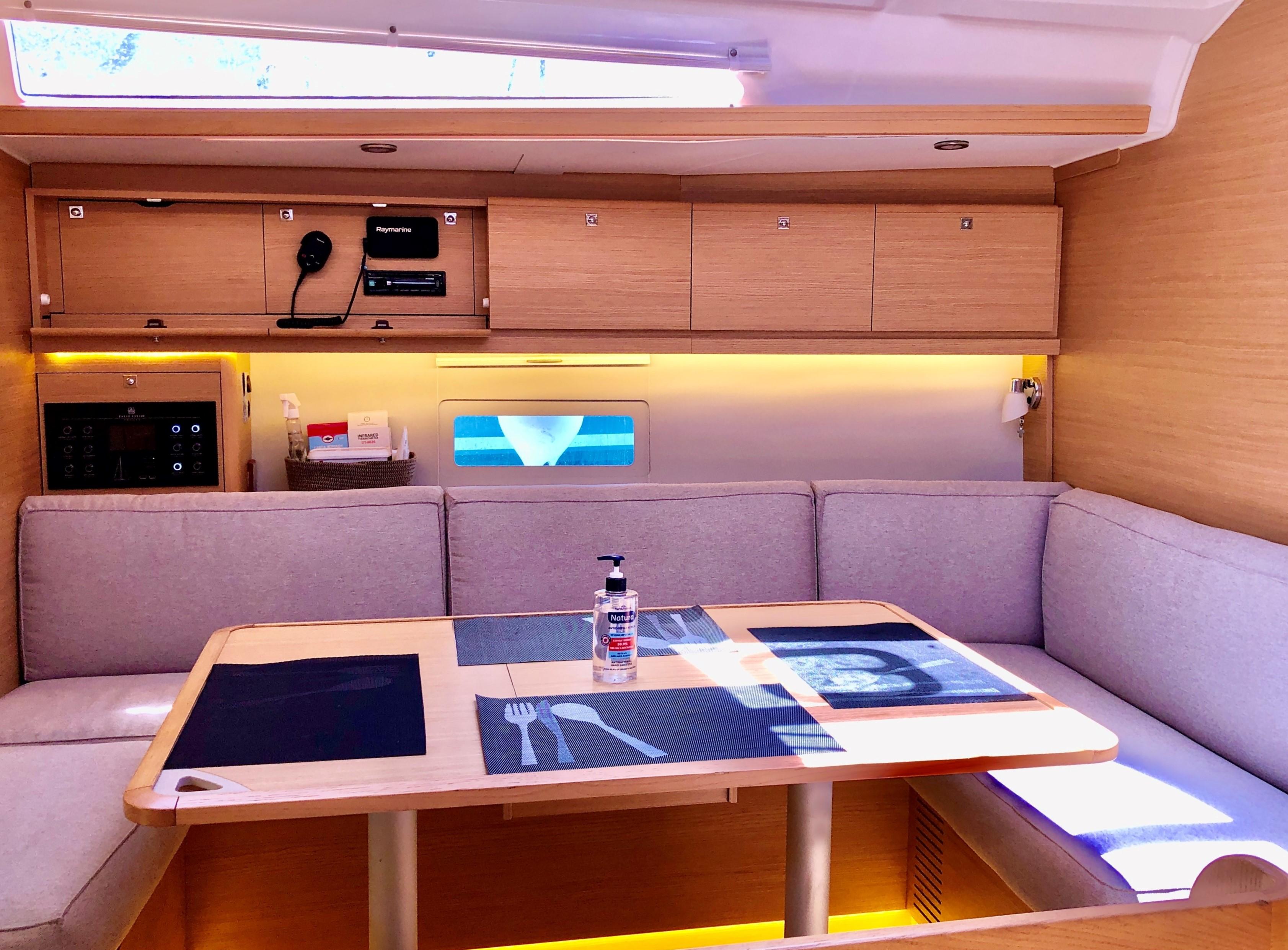 Dufour 430 GL, picture 11