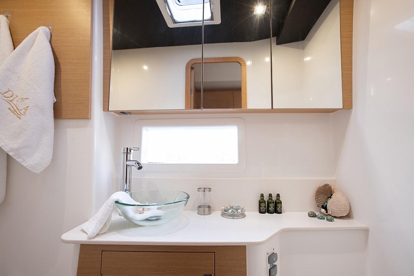 Dufour 48 Catamaran - 5 + 1 cab., picture 11