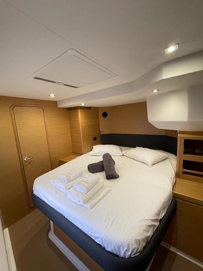 Dufour 48 Catamaran - 5 + 1 cab., picture 4