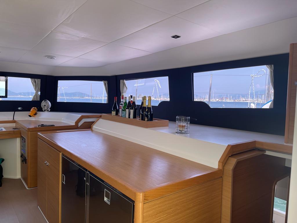 Dufour 48 Catamaran - 5 + 1 cab., picture 3