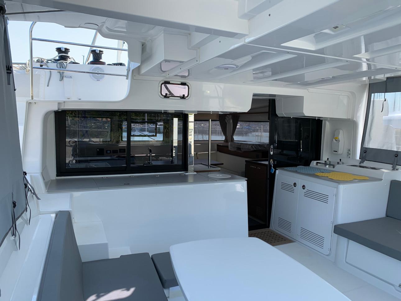 Lagoon 46 - 4 + 2 cab., picture 4