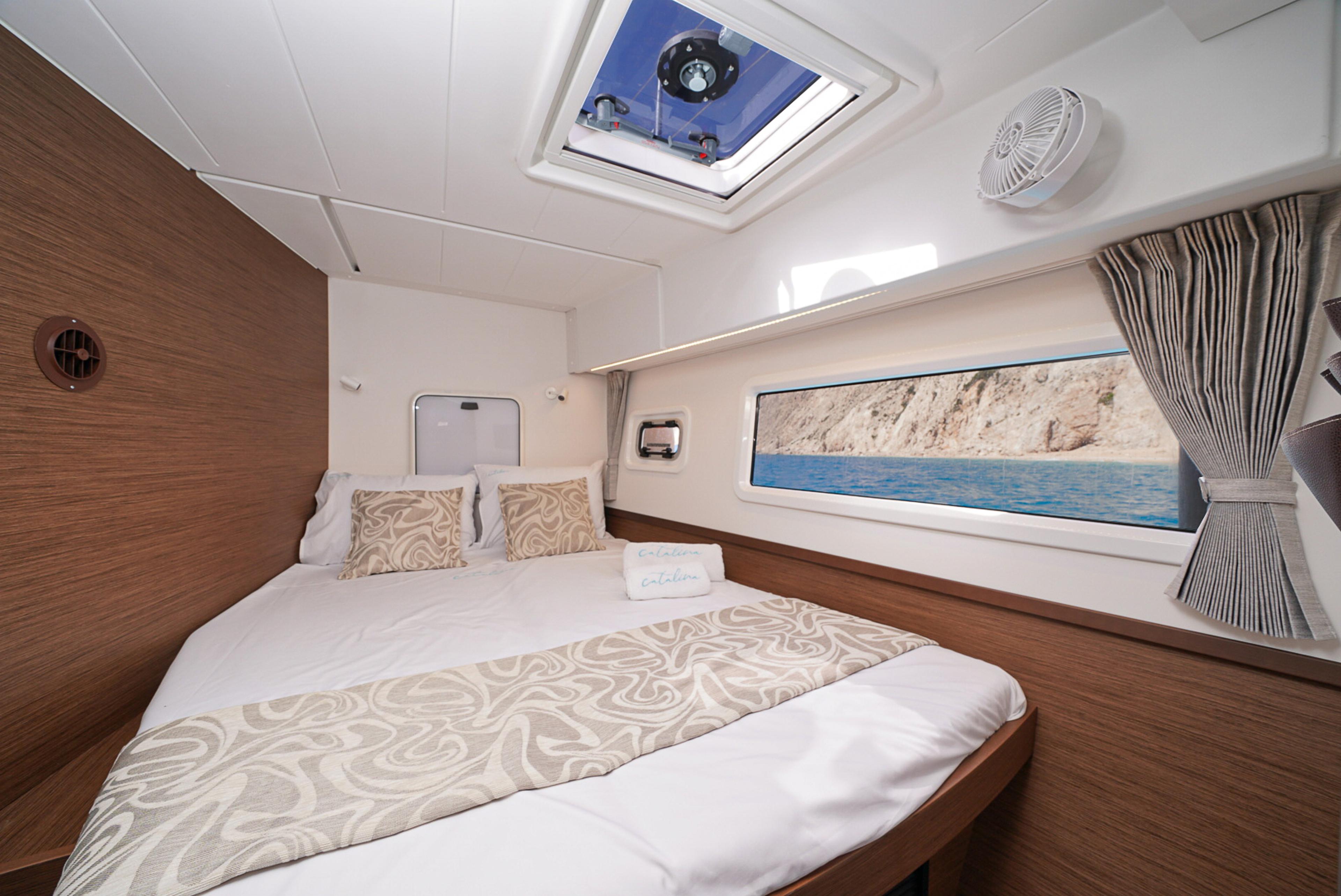 Lagoon 42 - 4 + 2 cab., picture 4