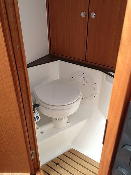 Bavaria Cruiser 36, picture 12