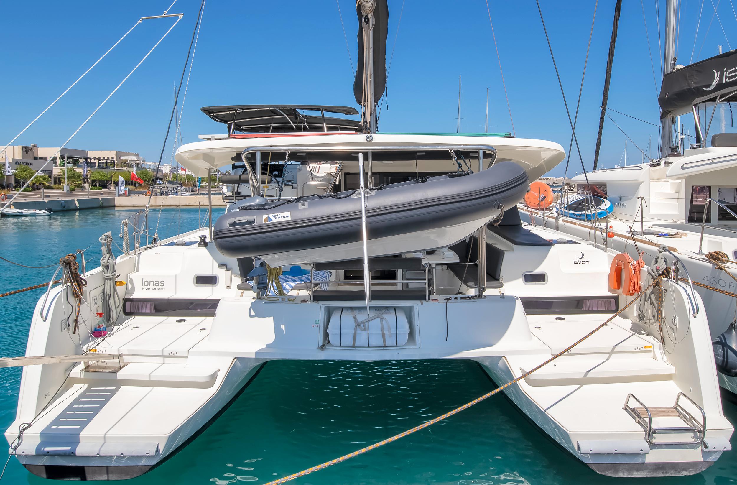 Lagoon 42 - 4 + 2 cab., picture 4