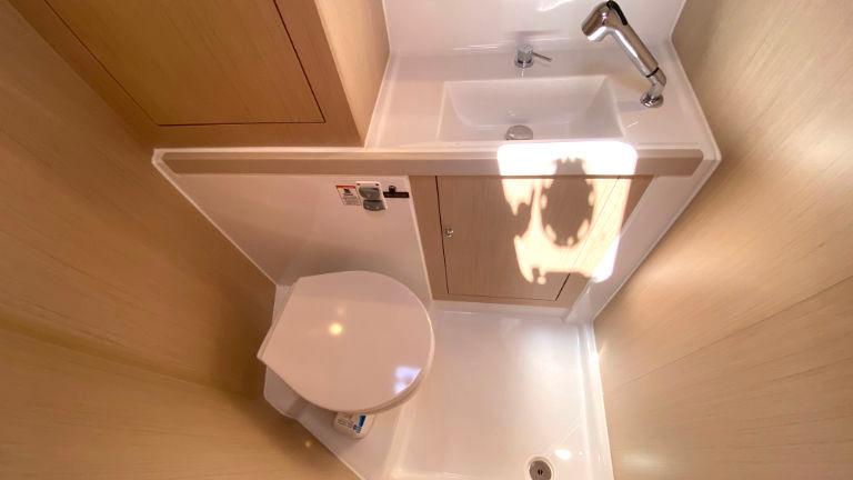 Oceanis 41.1, picture 19