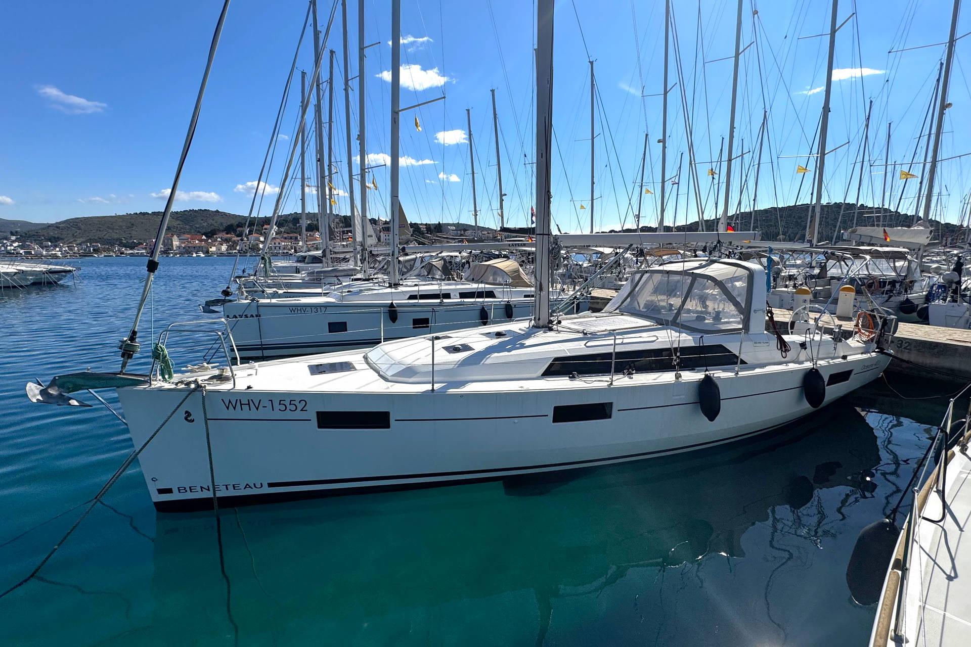 Oceanis 41.1, picture 13