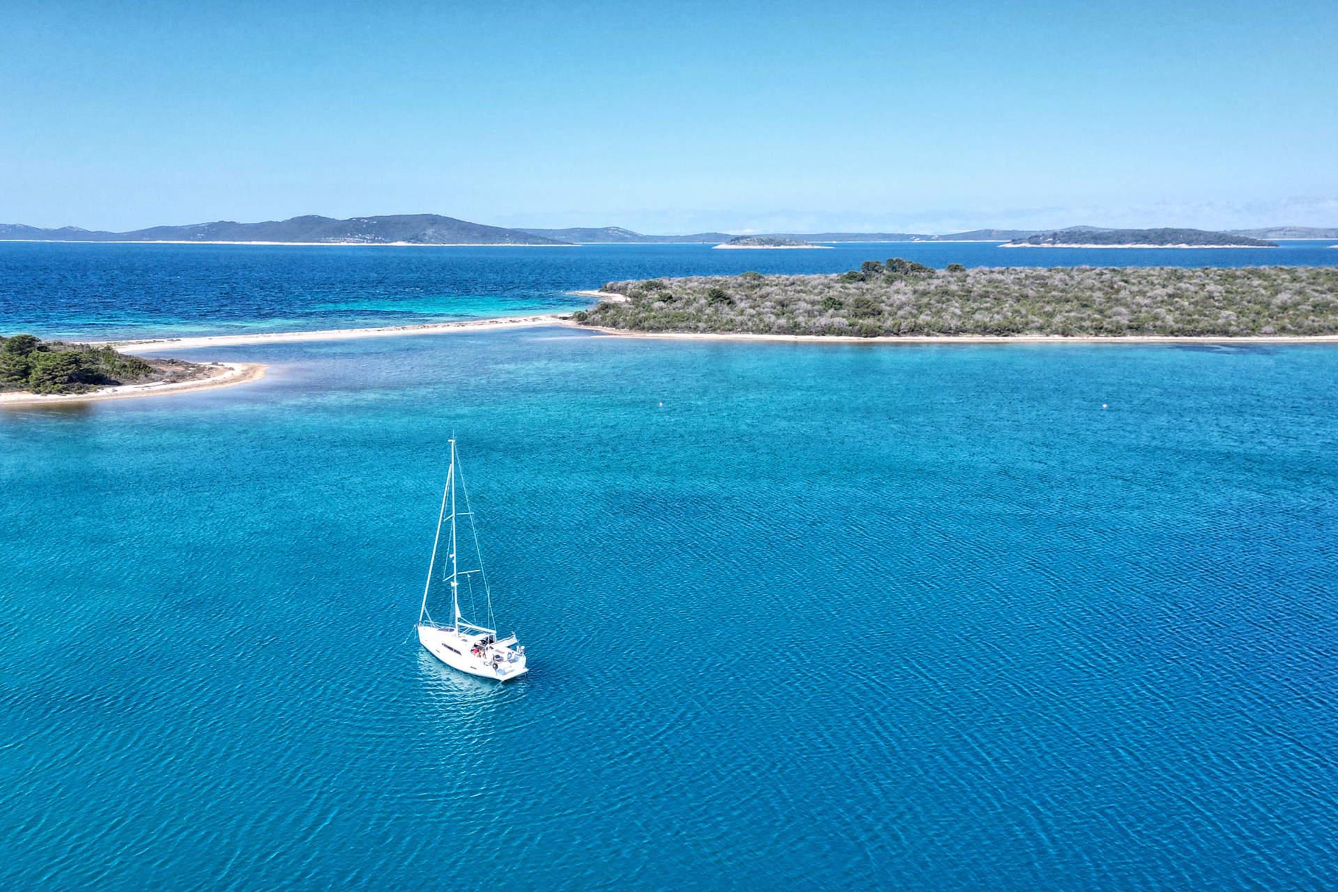 Oceanis 41.1, picture 7