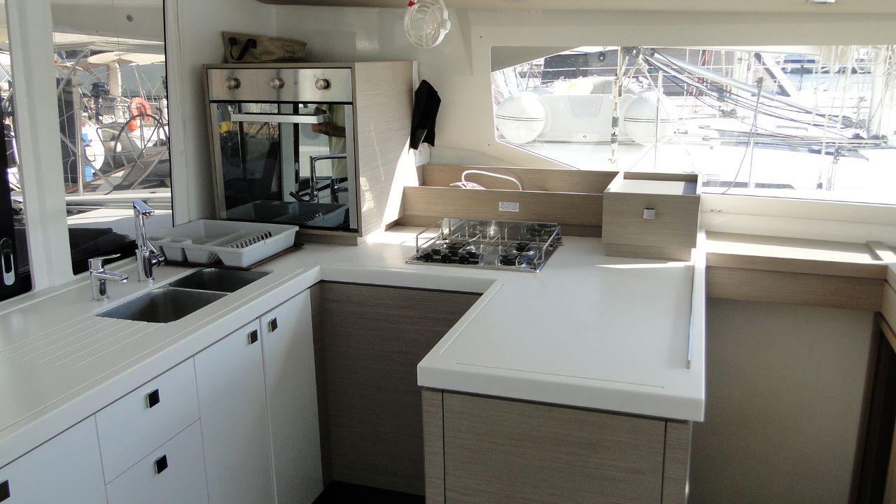 Fountaine Pajot Astrea 42 - 3 + 2 cab., picture 5