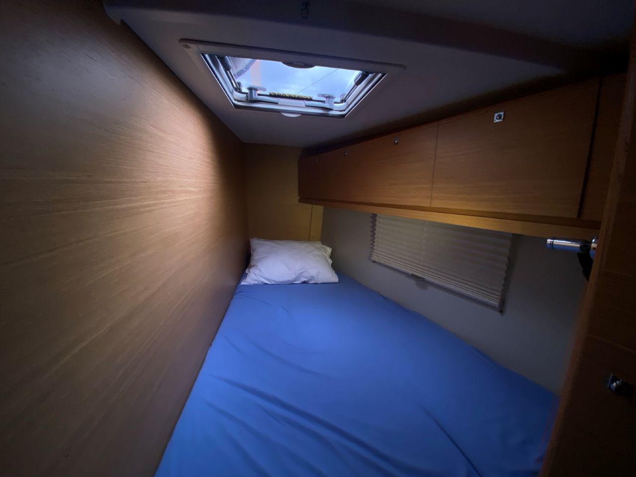 Dufour 520 GL, picture 9