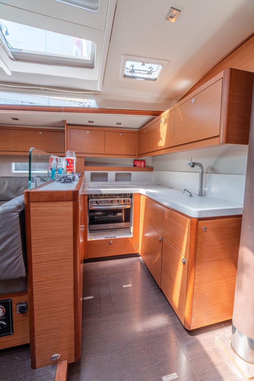 Dufour 530, picture 6