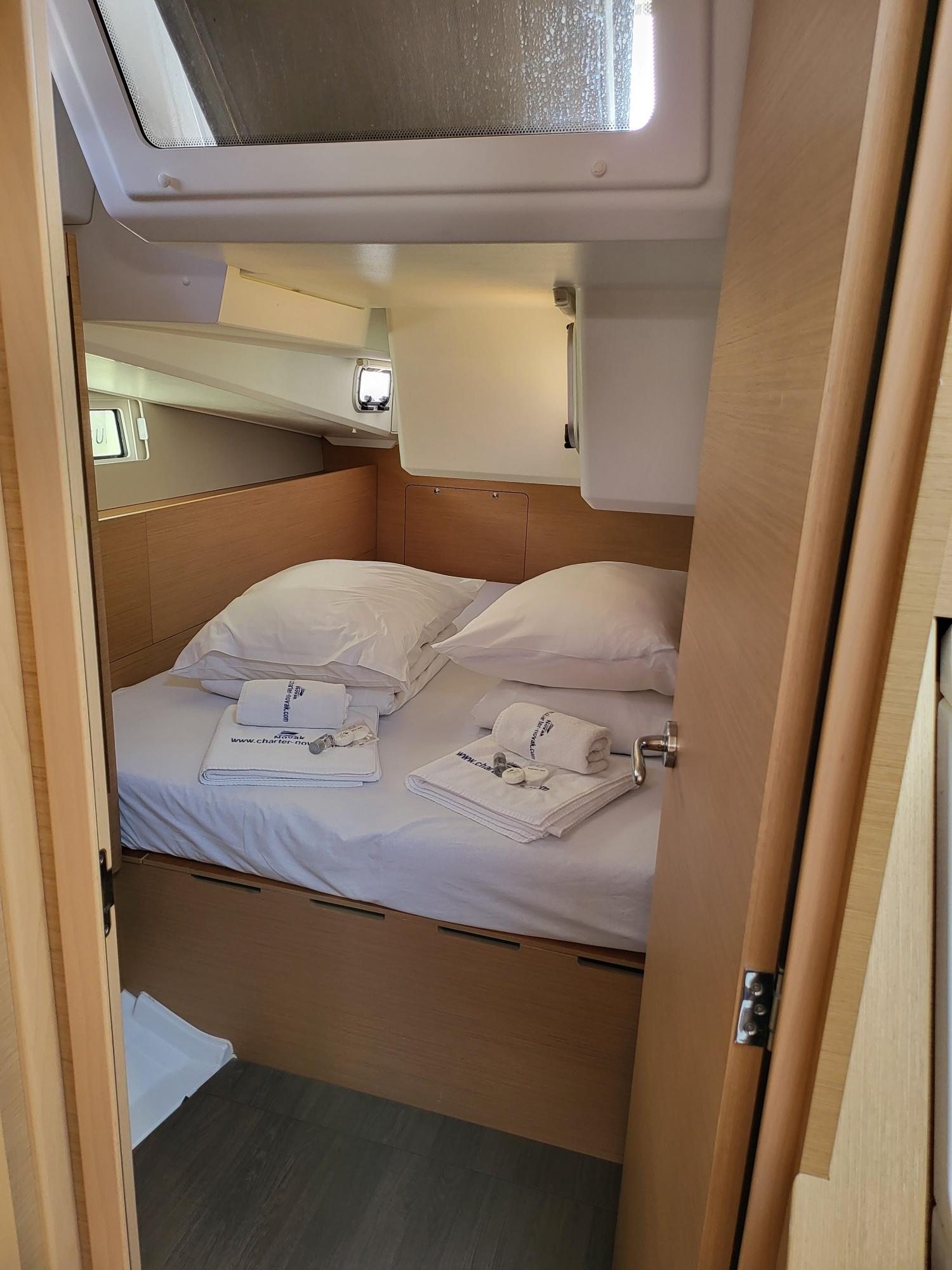 Sun Odyssey 490 - 5 + 1 cab., picture 6