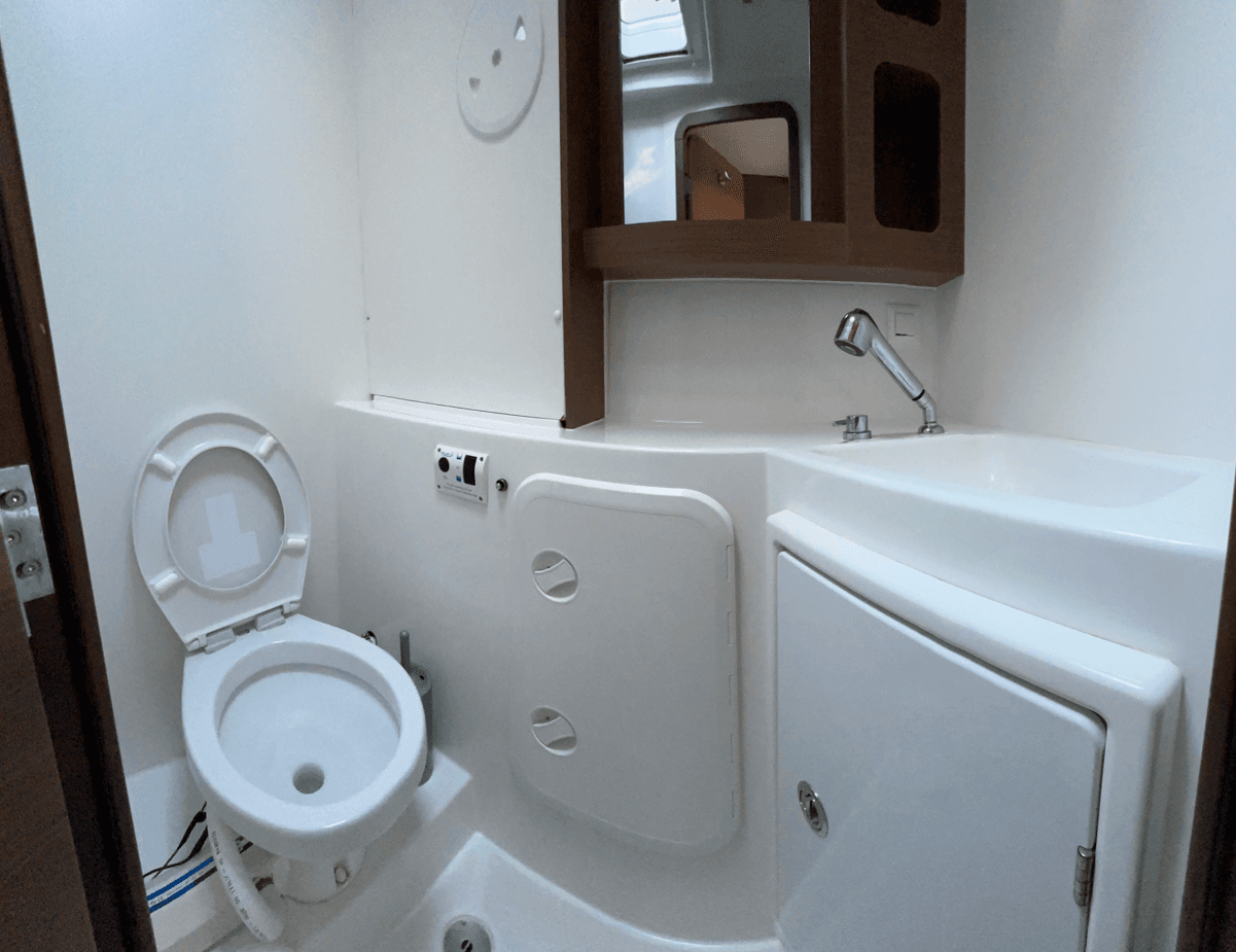 Lagoon 42 - 4 + 2 cab., picture 34