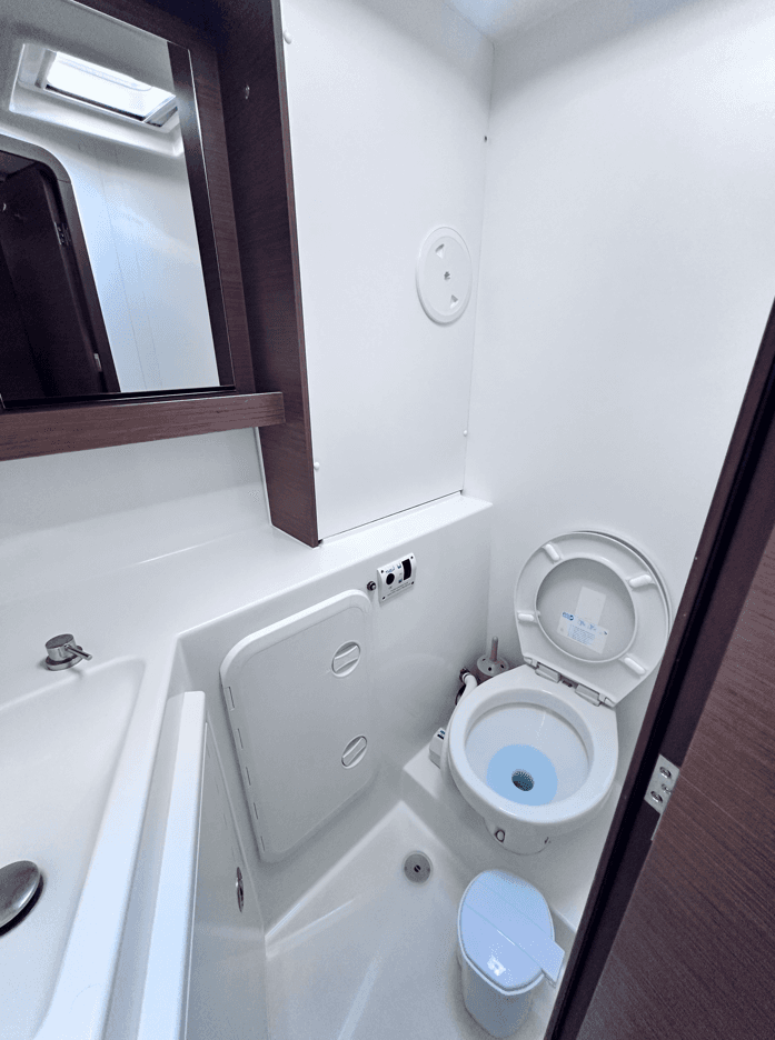 Lagoon 42 - 4 + 2 cab., picture 28