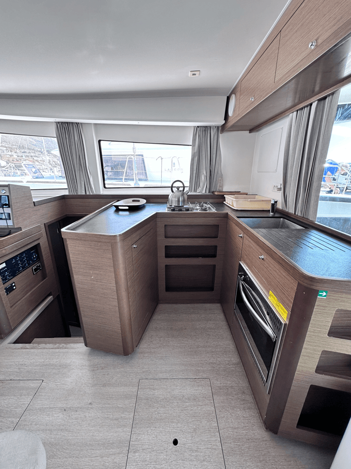 Lagoon 42 - 4 + 2 cab., picture 14