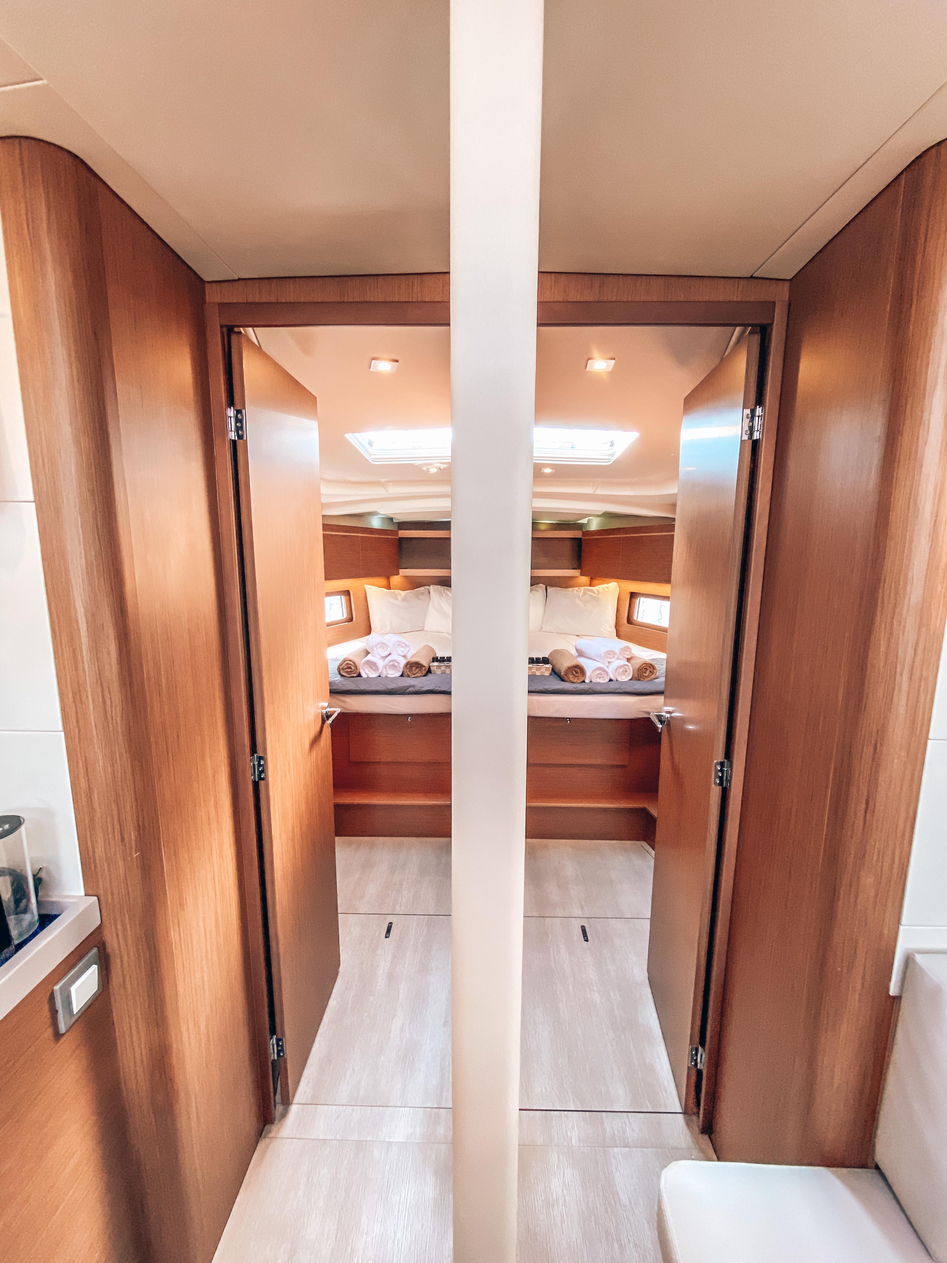 Oceanis 46.1, picture 17