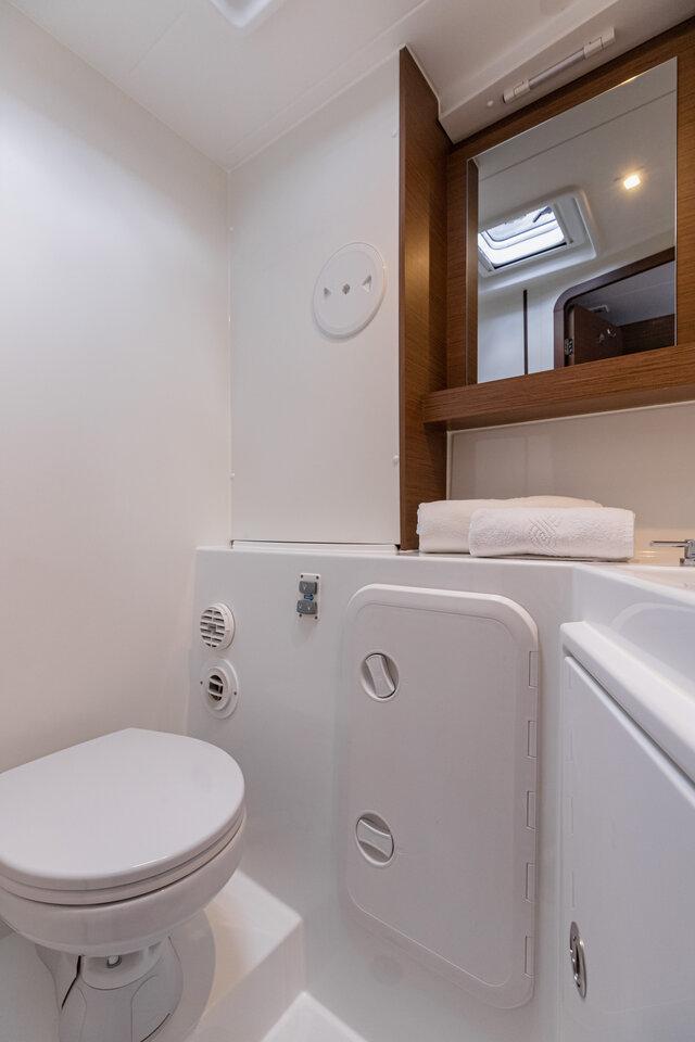 Lagoon 42 - 4 + 2 cab., picture 19