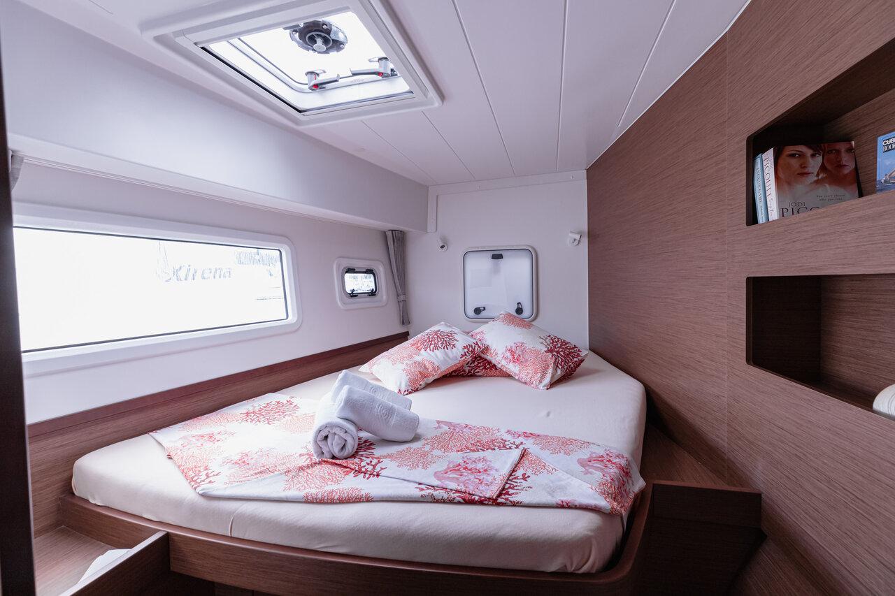 Lagoon 42 - 4 + 2 cab., picture 17