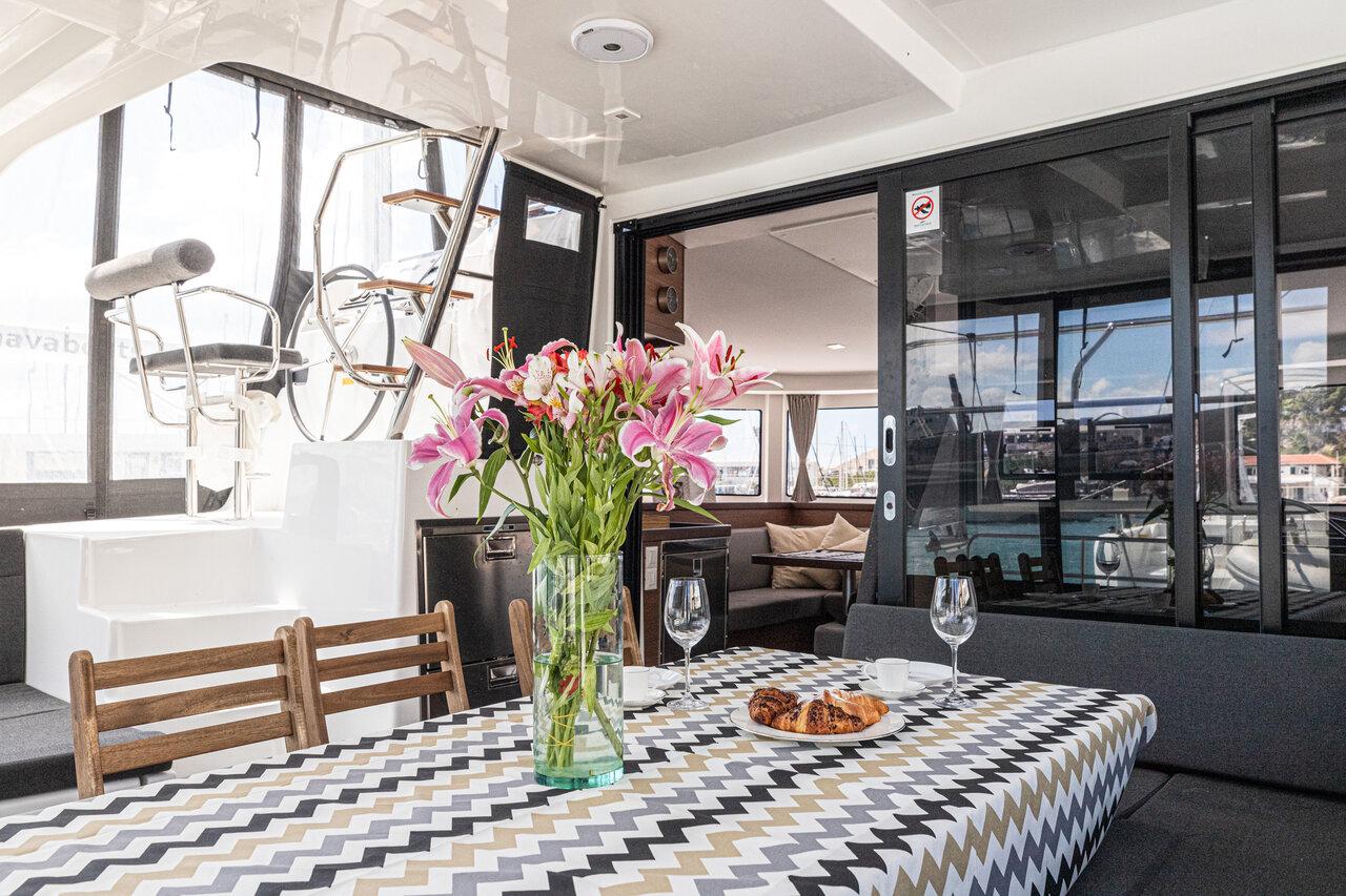 Lagoon 42 - 4 + 2 cab., picture 5