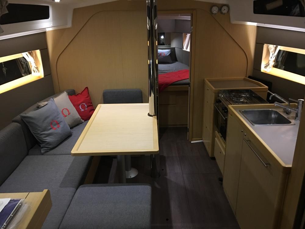 Oceanis 38 - 3 cab., picture 6