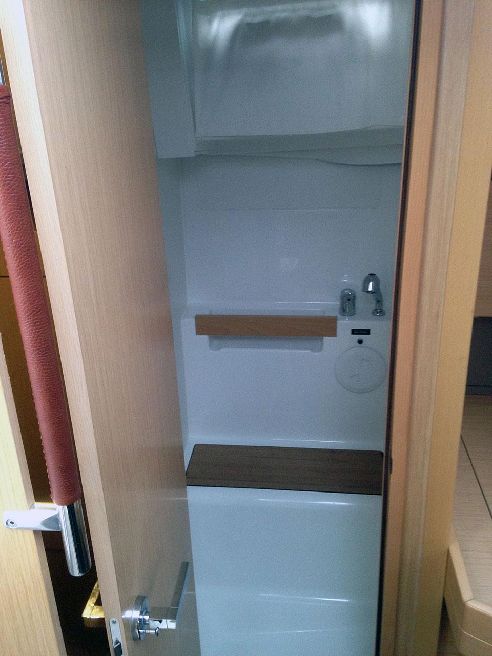 Oceanis 38 - 3 cab., picture 10