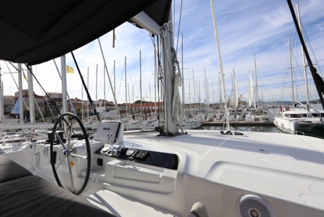 Lagoon 46 - 4 + 2 cab., picture 9