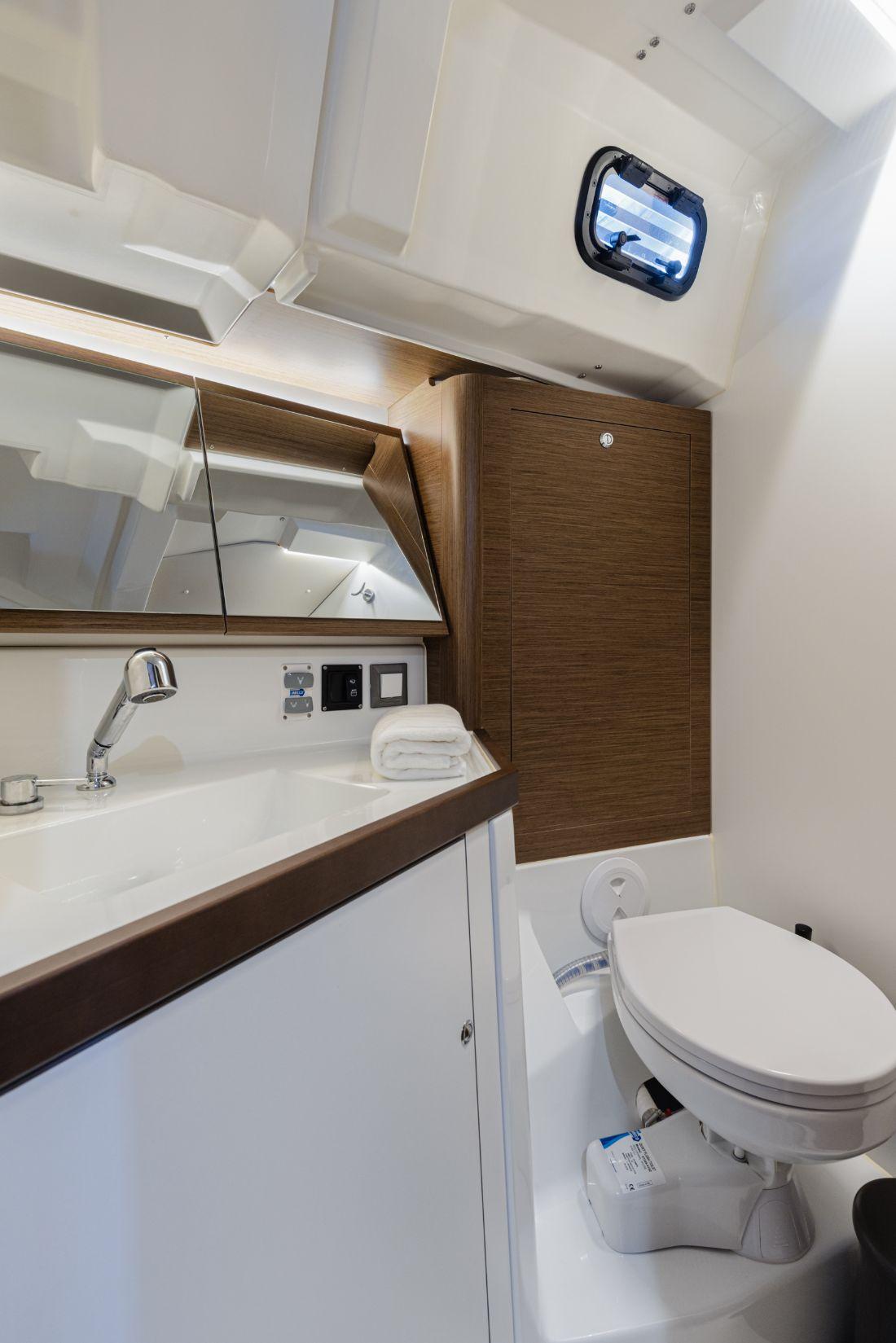 Oceanis 46.1, picture 21