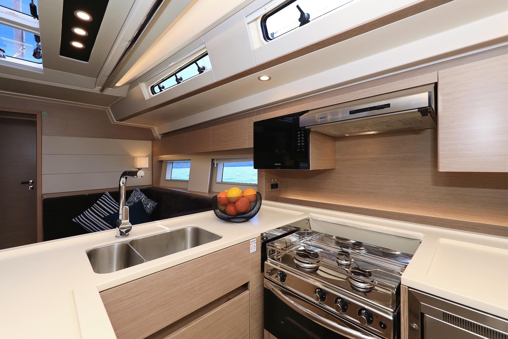 Hanse 588 - 5 + 1 cab., picture 12