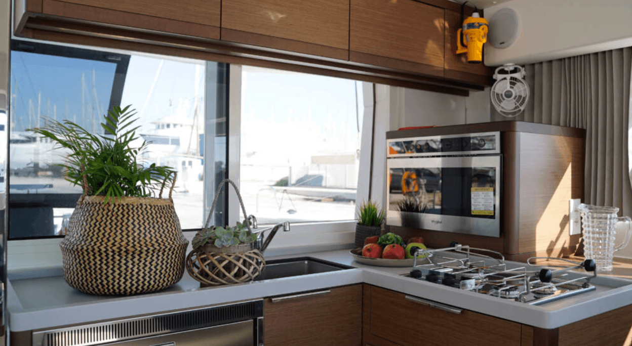 Lagoon 40 - 4 + 2 cab, picture 12