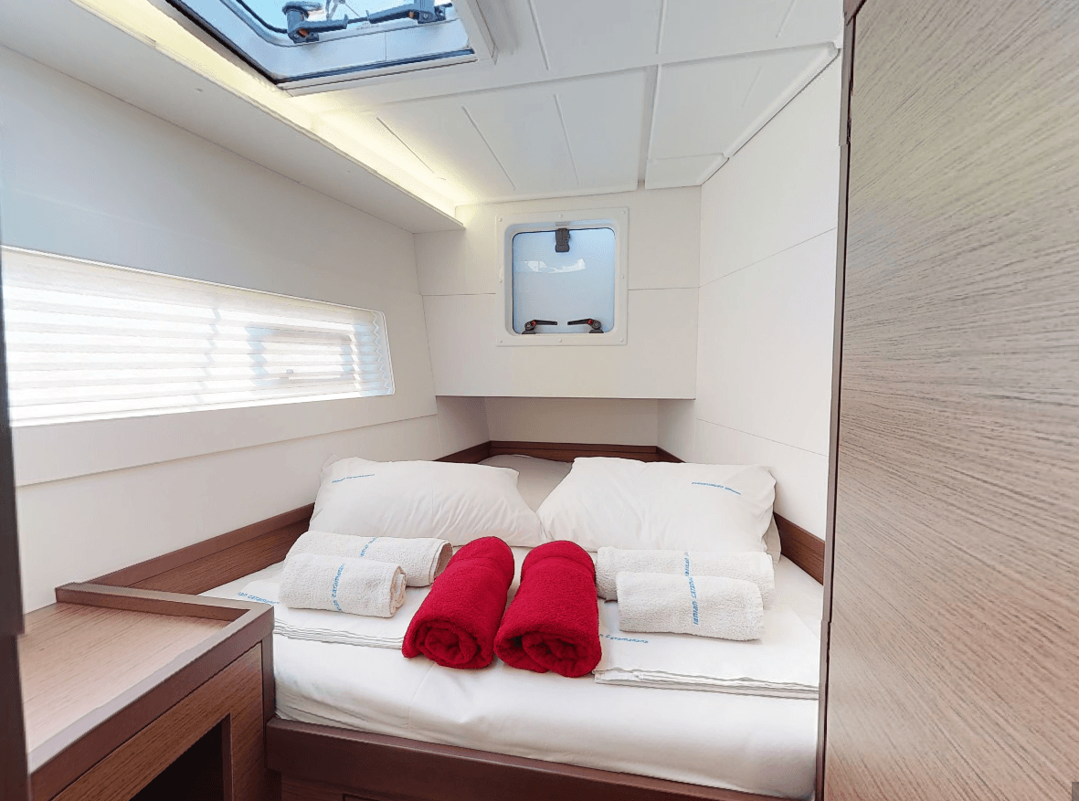 Lagoon 40 - 4 + 2 cab, picture 4