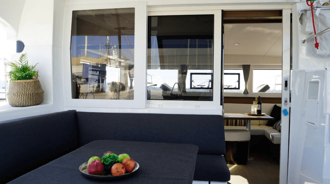 Lagoon 40 - 4 + 2 cab, picture 7