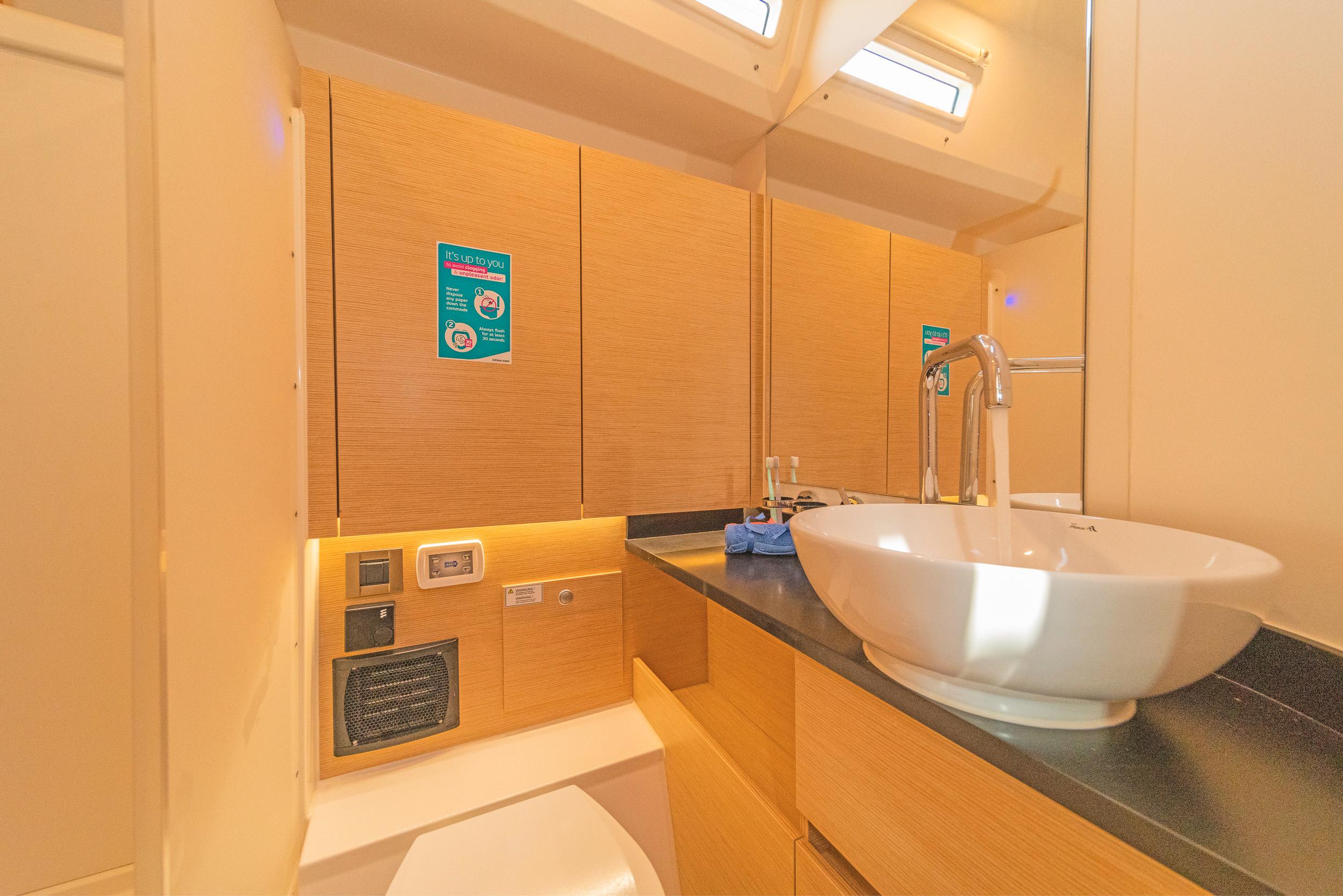 Hanse 588 - 3 + 1 cab., picture 13