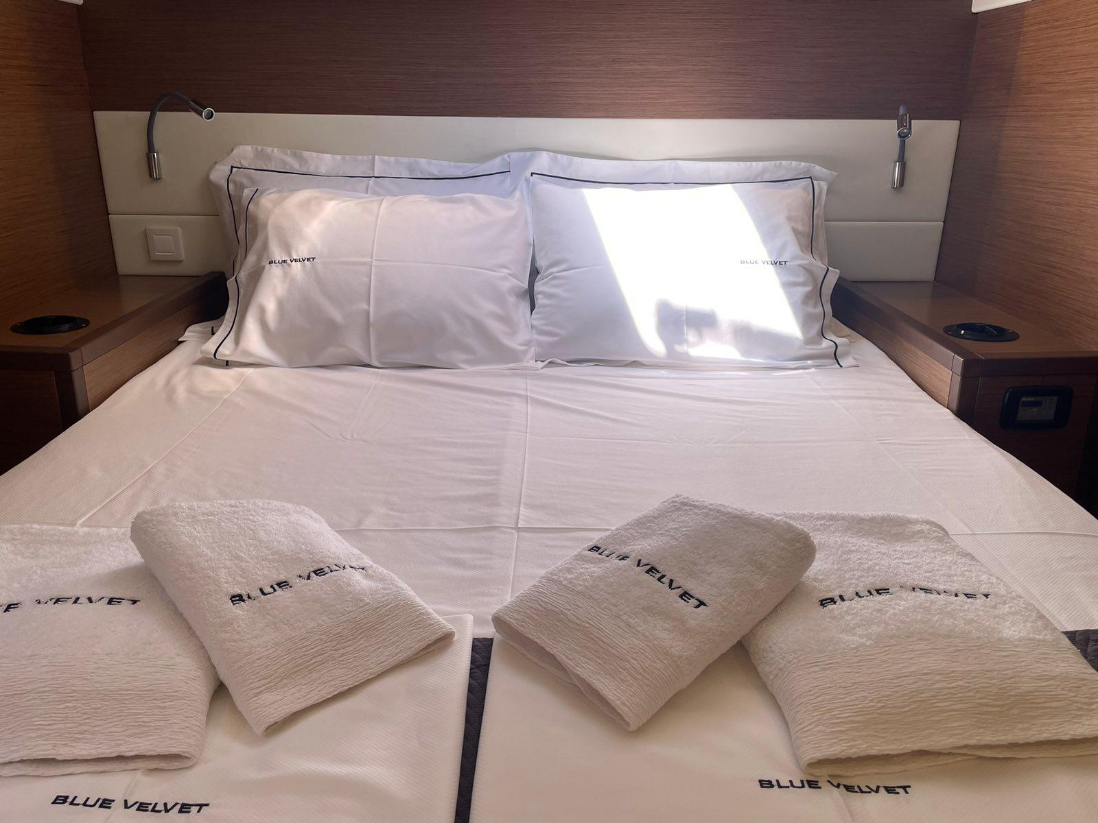 Lagoon 52 F - 6 + 2 cab., picture 15