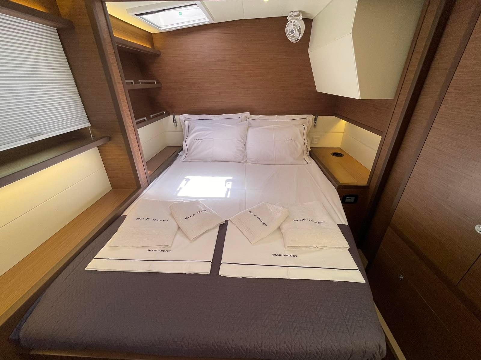 Lagoon 52 F - 6 + 2 cab., picture 14