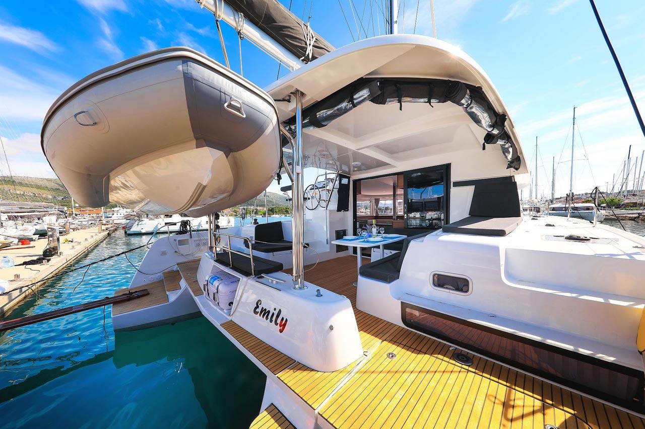 Lagoon 42 - 4 + 2 cab., picture 3