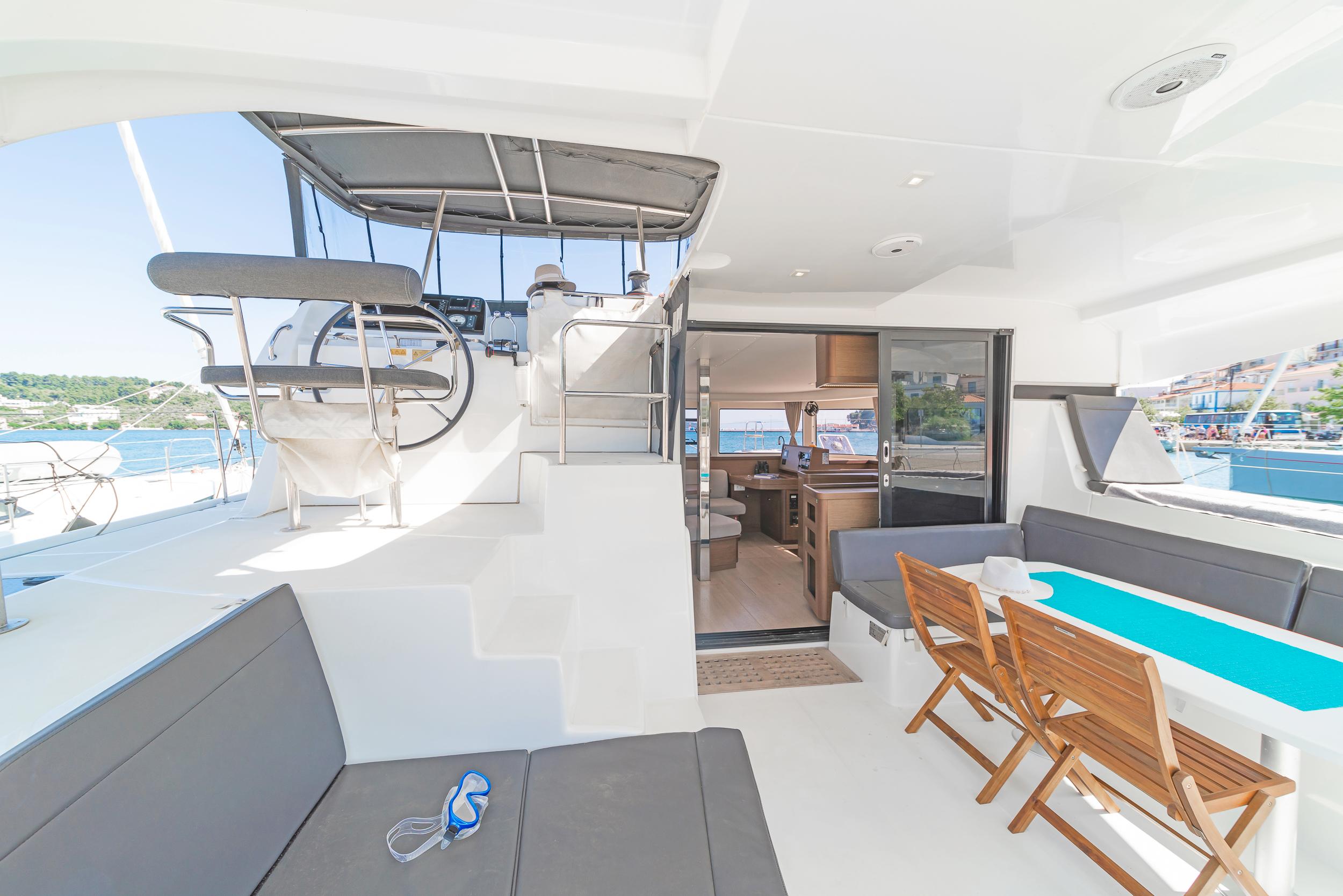 Lagoon 42 - 4 + 2 cab., picture 10