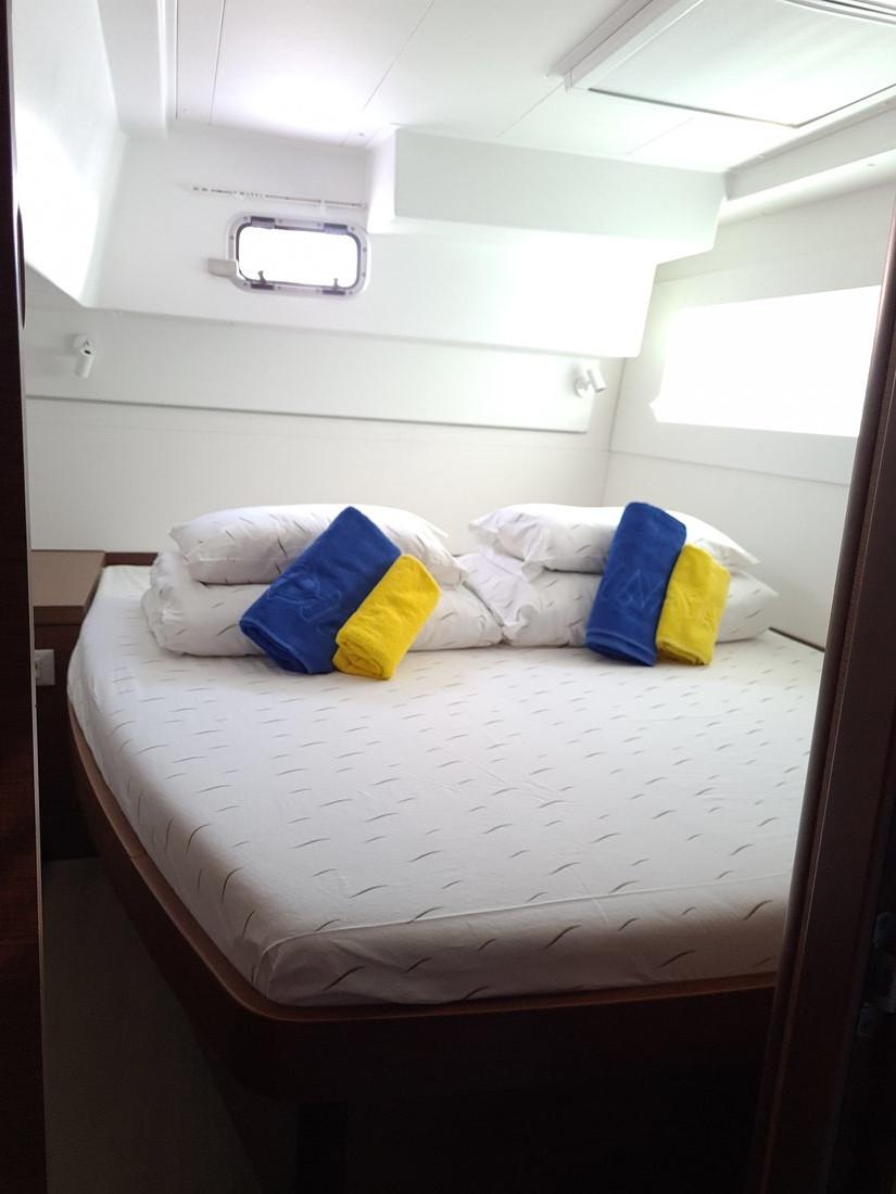 Lagoon 40 - 4 + 2 cab, picture 11