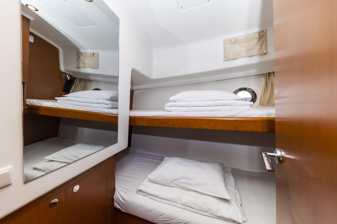 Swift Trawler 34 Fly, picture 16