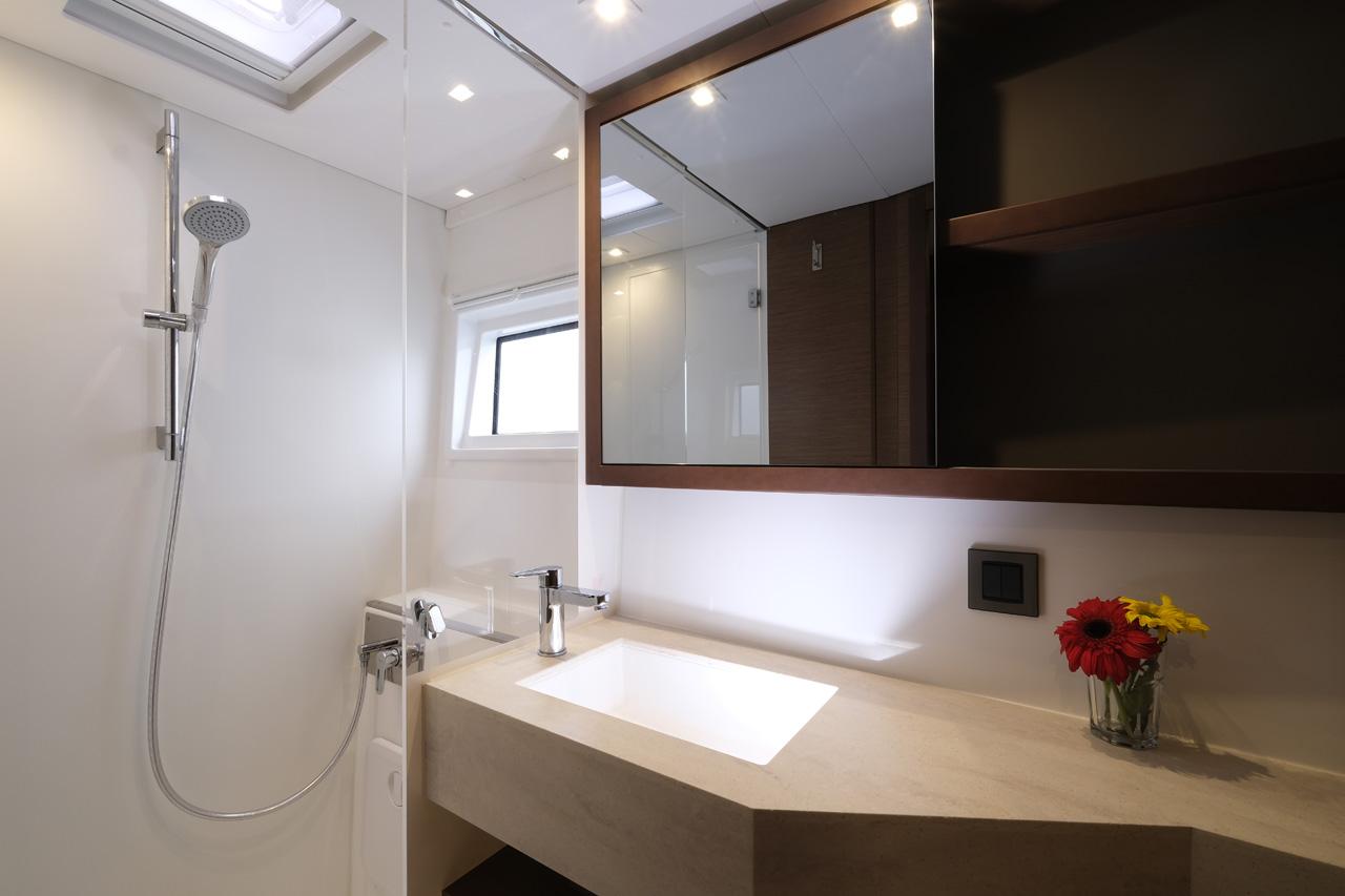 Lagoon 46 - 4 + 1 cab. - Blu, picture 23