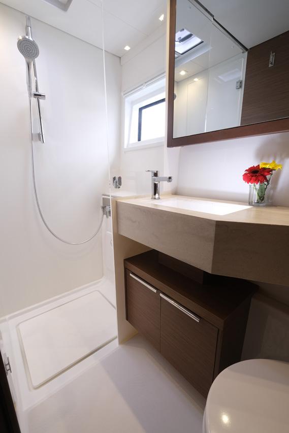 Lagoon 46 - 4 + 1 cab. - Blu, picture 21