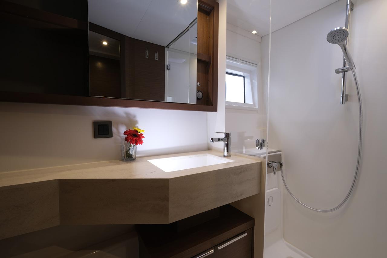 Lagoon 46 - 4 + 1 cab. - Blu, picture 22