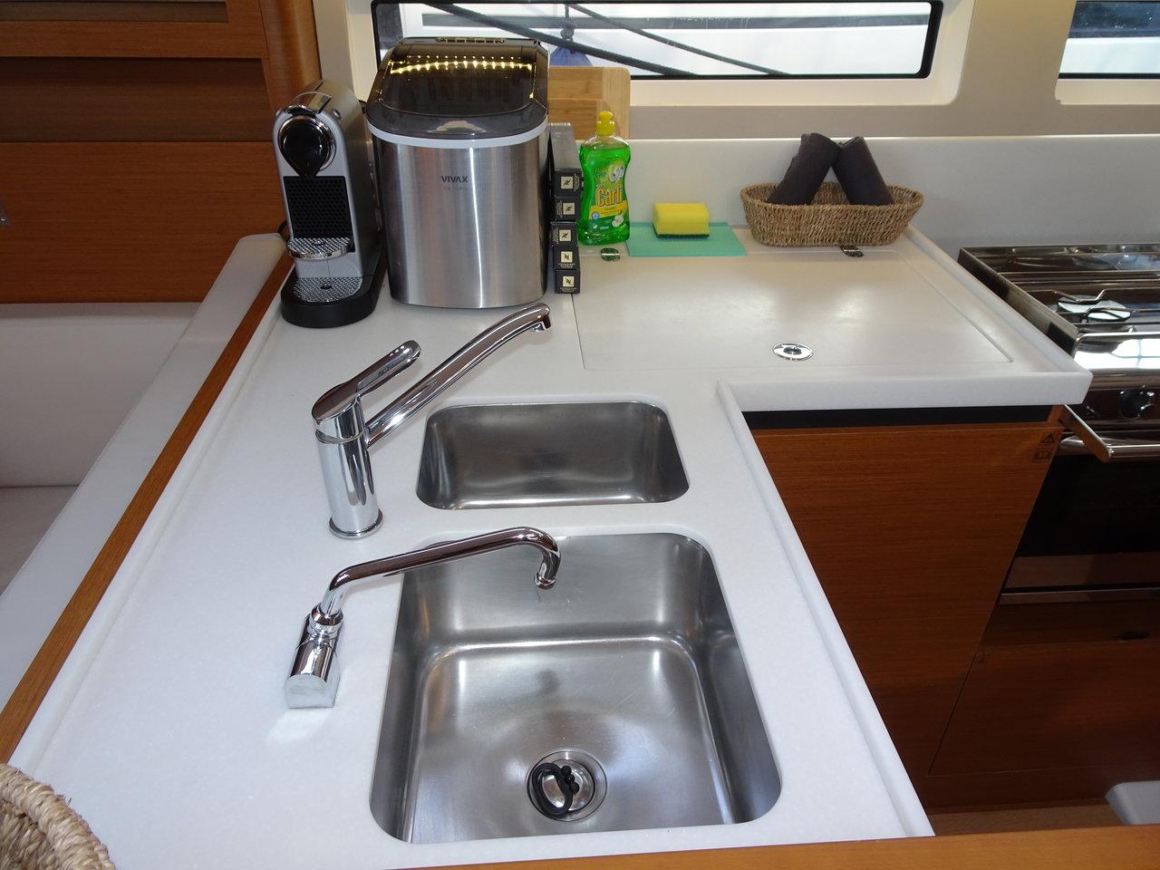 Sun Odyssey 490 - 3 cab., picture 17