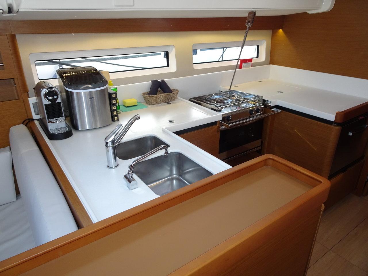 Sun Odyssey 490 - 3 cab., picture 13