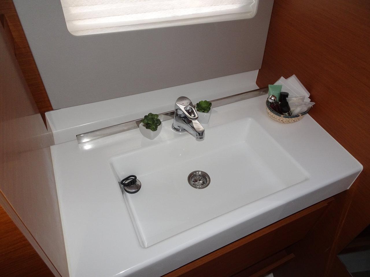 Sun Odyssey 490 - 3 cab., picture 21